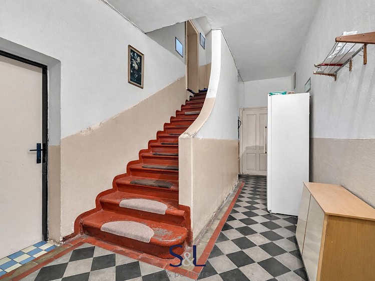 Prodej rodinného domu 180 m², pozemek 1 248 m² - foto 6