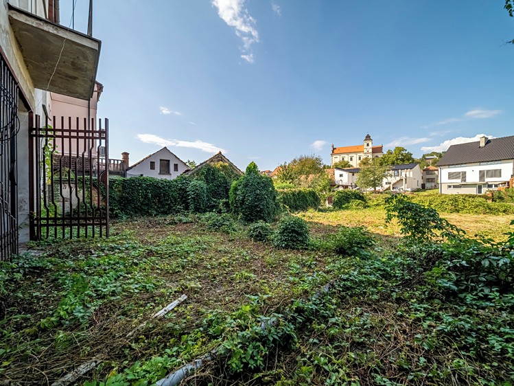 Prodej rodinného domu 280 m², pozemek 499 m² - foto 7