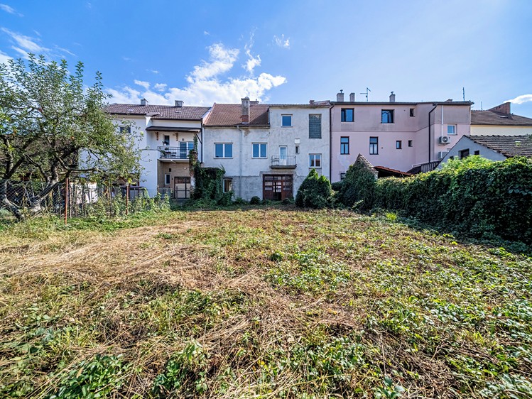 Prodej rodinného domu 280 m², pozemek 499 m² - foto 5
