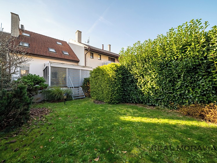 Prodej rodinného domu 205 m², pozemek 260 m² - foto 5