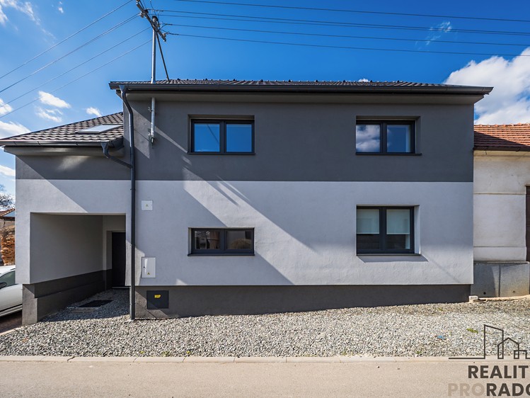Prodej  rodinného domu 180 m², pozemek 393 m² - foto 3