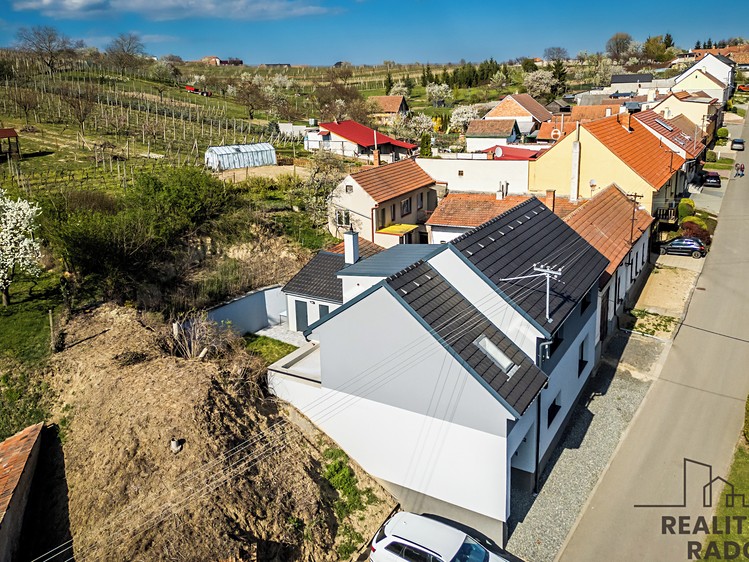 Prodej  rodinného domu 180 m², pozemek 393 m² - foto 5