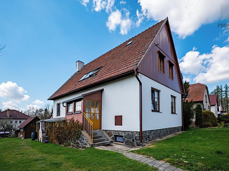 Prodej rodinného domu 140 m², pozemek 929 m² - foto 4
