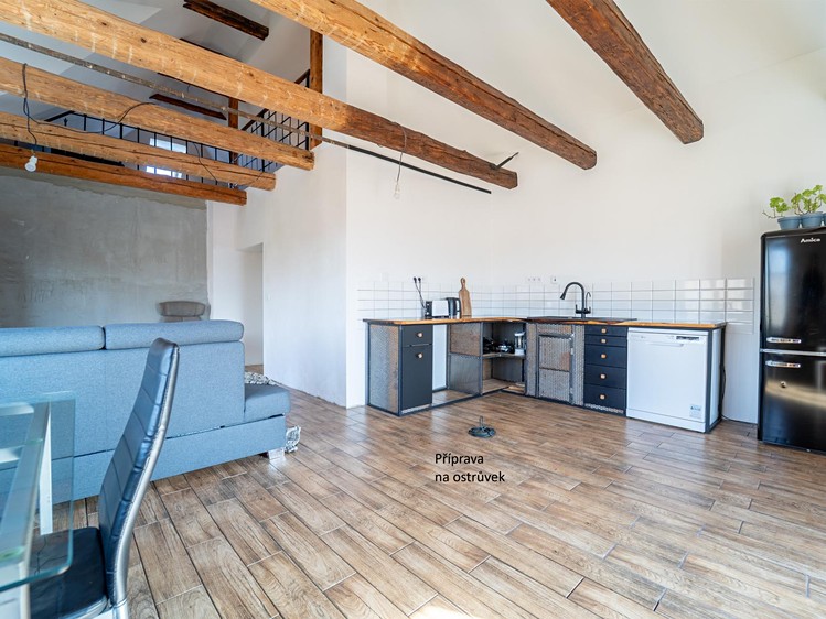 Prodej  rodinného domu 218 m², pozemek 1 495 m² - foto 8