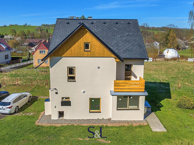 Prodej rodinného domu 172 m², pozemek 808 m² - foto 6