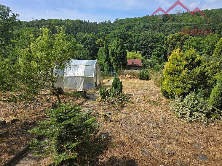 Prodej chaty 11 m², pozemek 330 m² - foto 7