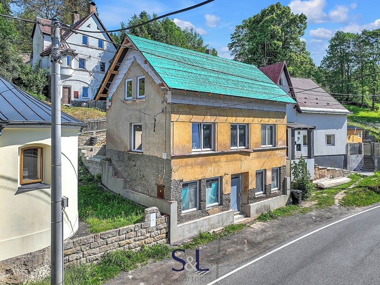 Prodej rodinného domu 100 m², pozemek 158 m² - foto 1