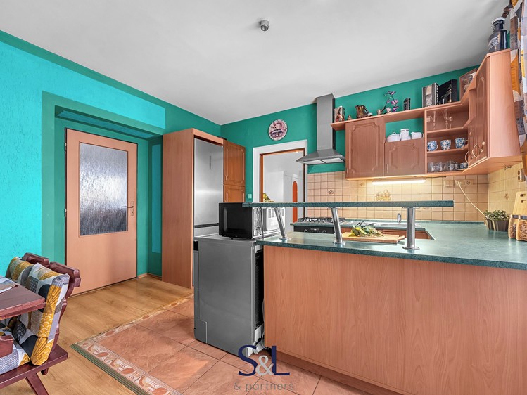 Prodej rodinného domu 256 m², pozemek 207 m² - foto 7