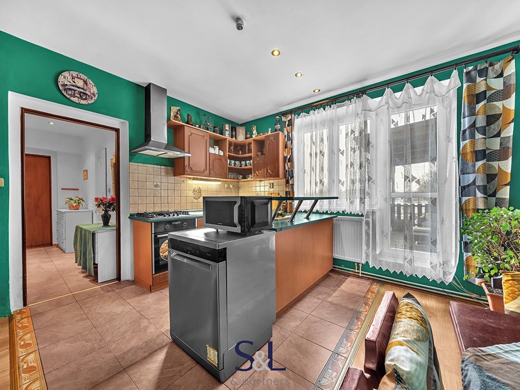 Prodej rodinného domu 256 m², pozemek 207 m² - foto 5
