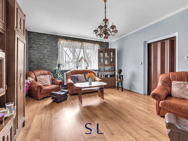 Prodej rodinného domu 256 m², pozemek 207 m² - foto 8