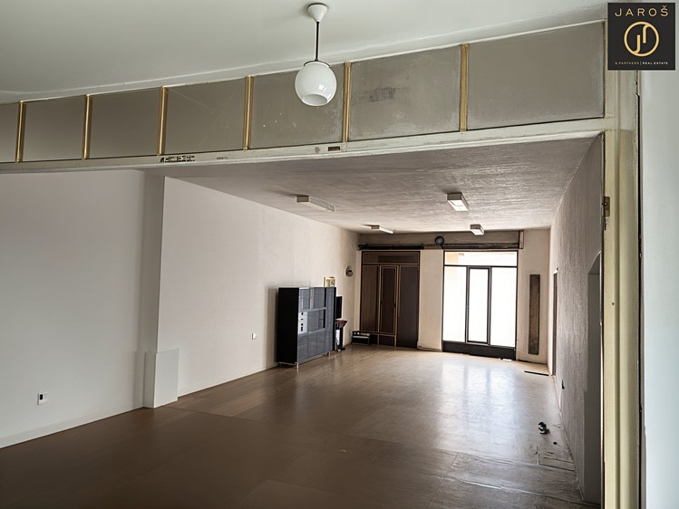 Prodej rodinného domu 190 m², pozemek 435 m² - foto 3