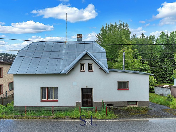 Prodej rodinného domu 122 m², pozemek 2 849 m² - foto 1
