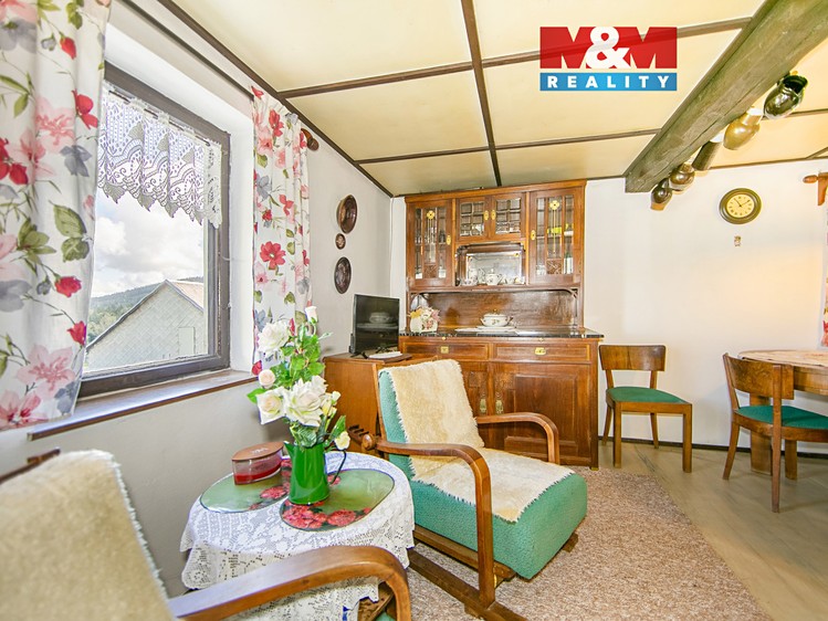 Prodej chaty 141 m², pozemek 760 m² - foto 1