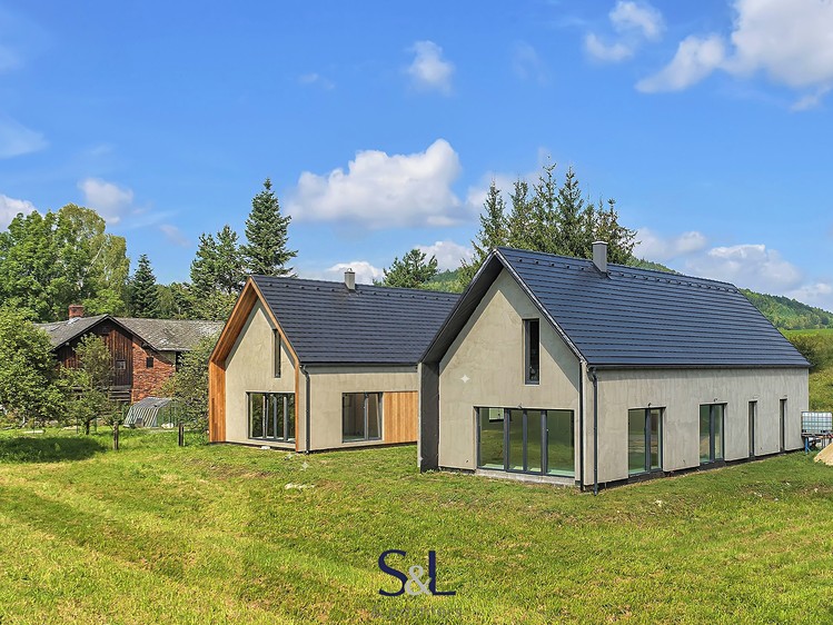 Prodej rodinného domu 175 m², pozemek 798 m² - foto 1