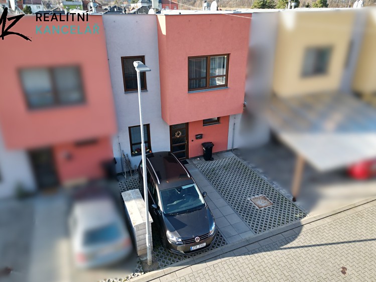 Prodej rodinného domu 150 m², pozemek 165 m² - foto 4