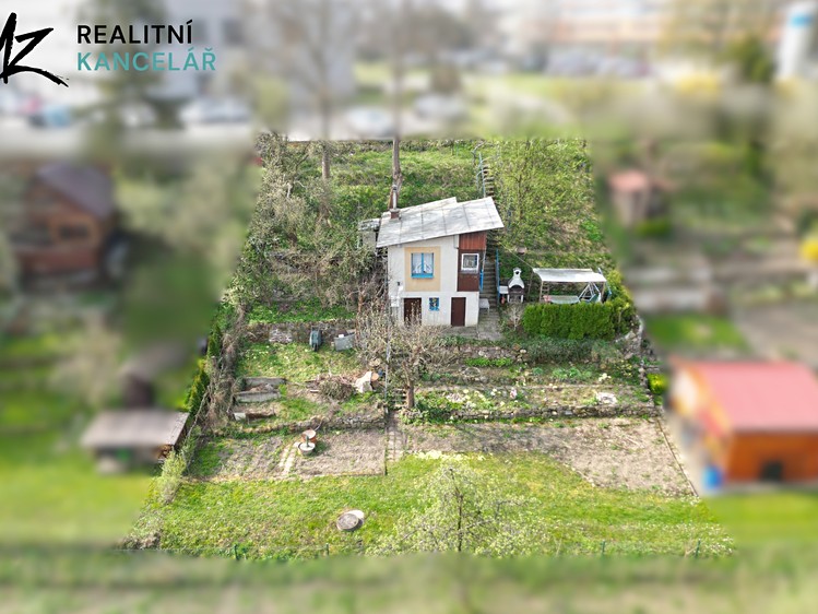 Prodej chaty 19 m², pozemek 450 m² - foto 1