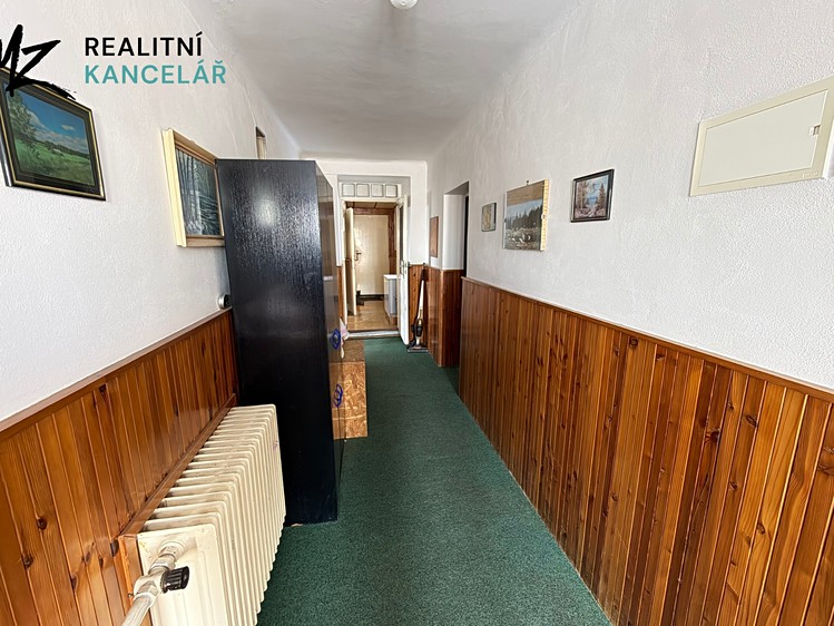 Prodej rodinného domu 140 m², pozemek 881 m² - foto 1