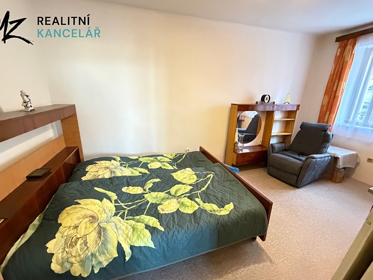 Prodej rodinného domu 140 m², pozemek 881 m² - foto 7