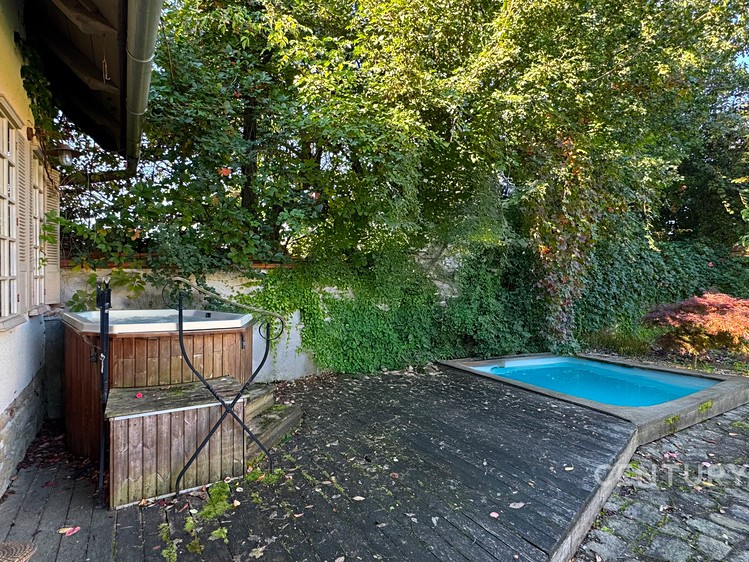 Prodej  rodinného domu 600 m², pozemek 1 097 m² - foto 7