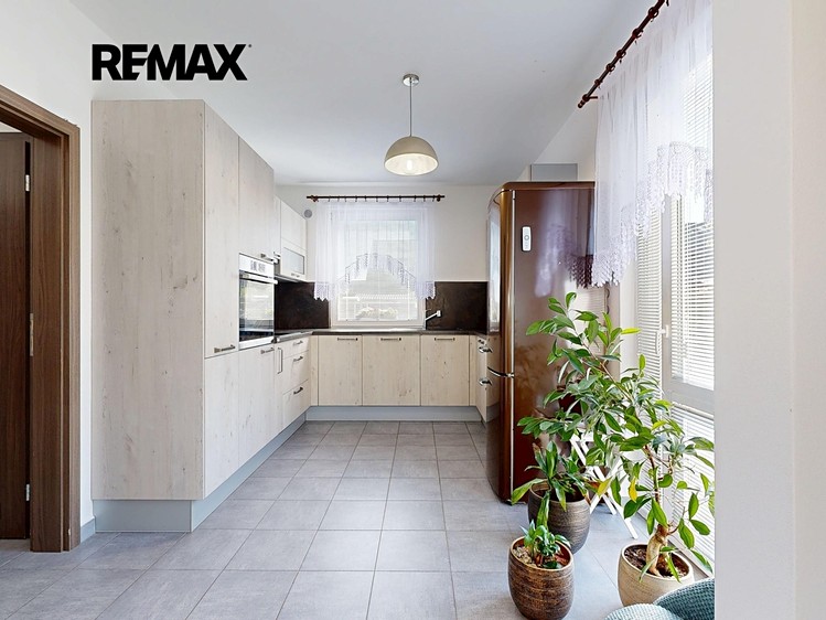 Prodej rodinného domu 155 m², pozemek 643 m² - foto 5