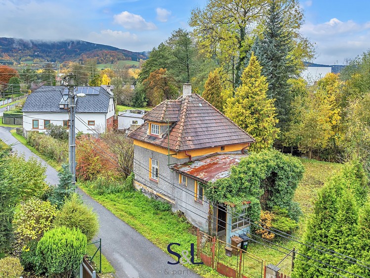 Prodej rodinného domu 110 m², pozemek 1 004 m² - foto 2