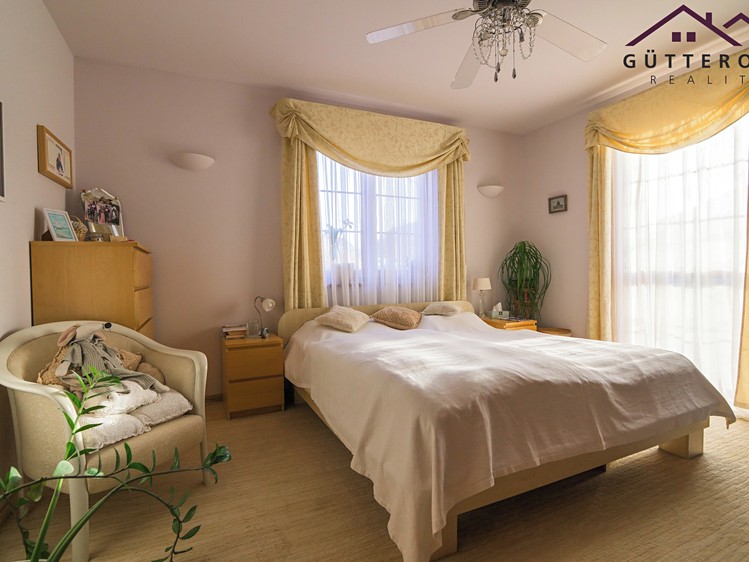 Prodej rodinného domu 150 m², pozemek 1 030 m² - foto 3
