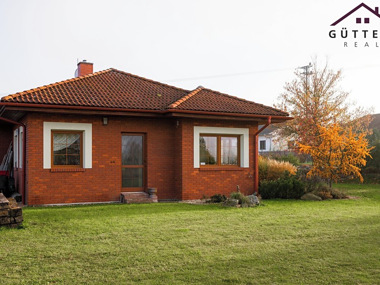 Prodej rodinného domu 150 m², pozemek 1 030 m² - foto 1