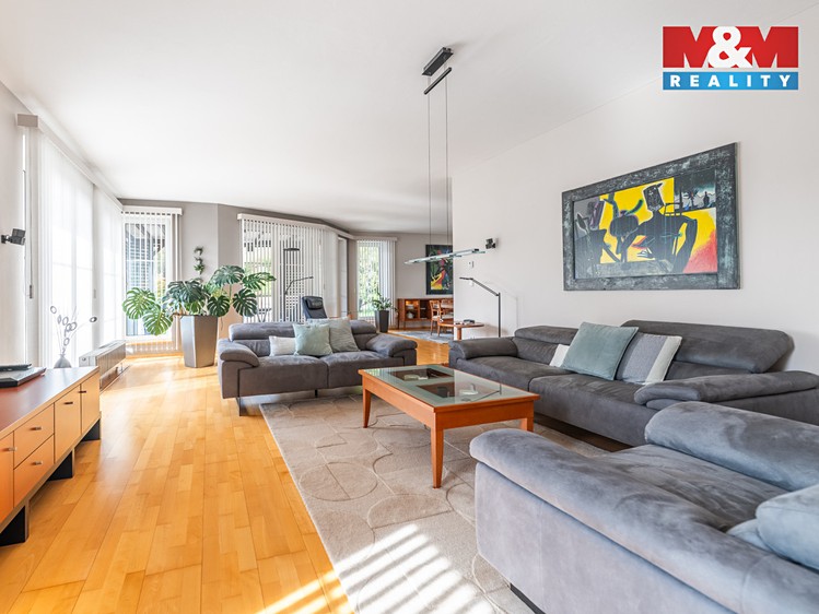 Prodej rodinného domu 279 m², pozemek 4 500 m² - foto 2