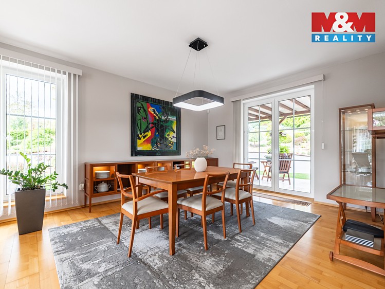 Prodej rodinného domu 279 m², pozemek 4 500 m² - foto 4