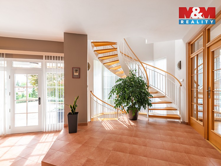 Prodej rodinného domu 279 m², pozemek 4 500 m² - foto 6