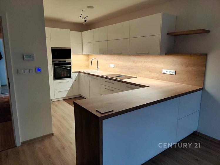 Prodej rodinného domu 117 m², pozemek 211 m² - foto 3