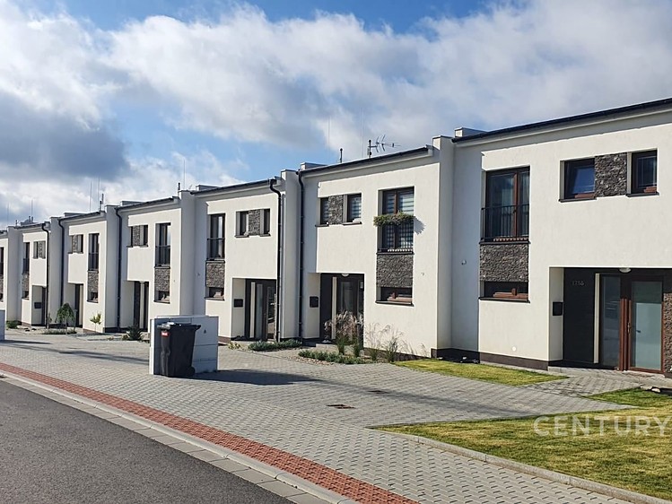 Prodej rodinného domu 117 m², pozemek 211 m² - foto 1