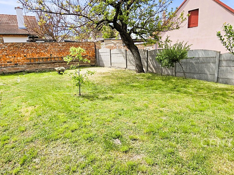 Prodej rodinného domu 68 m², pozemek 453 m² - foto 4