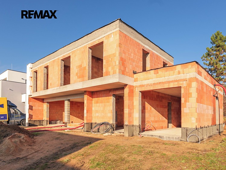 Prodej rodinného domu 199 m², pozemek 505 m² - foto 7