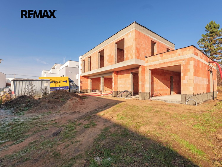 Prodej rodinného domu 199 m², pozemek 505 m² - foto 8
