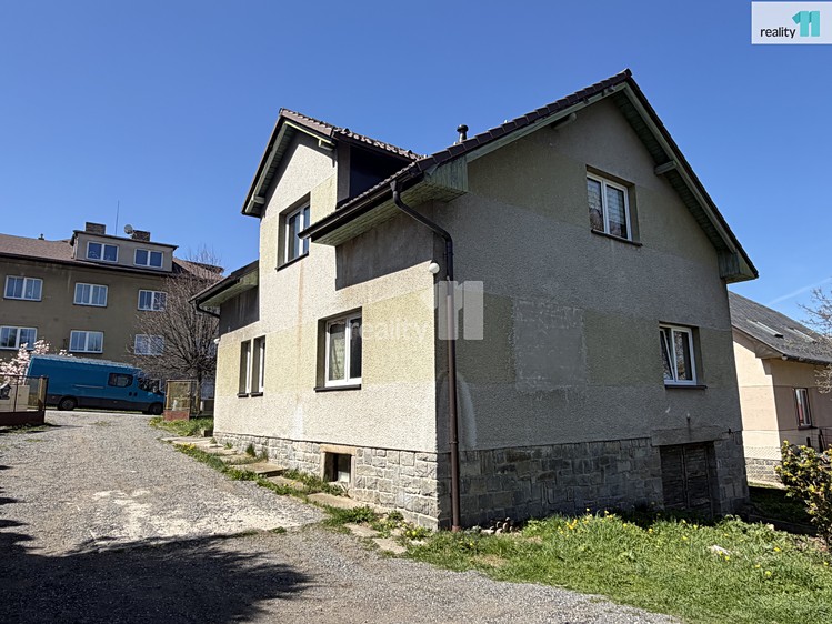 Prodej rodinného domu 295 m², pozemek 831 m² - foto 6