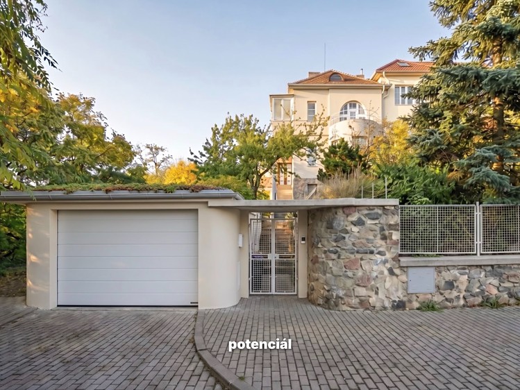 Prodej vily 350 m², pozemek 601 m² - foto 7