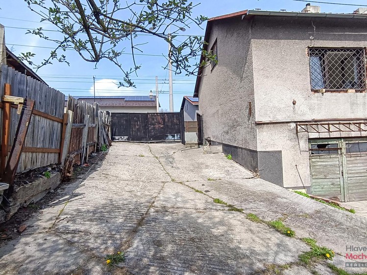 Prodej rodinného domu 130 m², pozemek 779 m² - foto 5