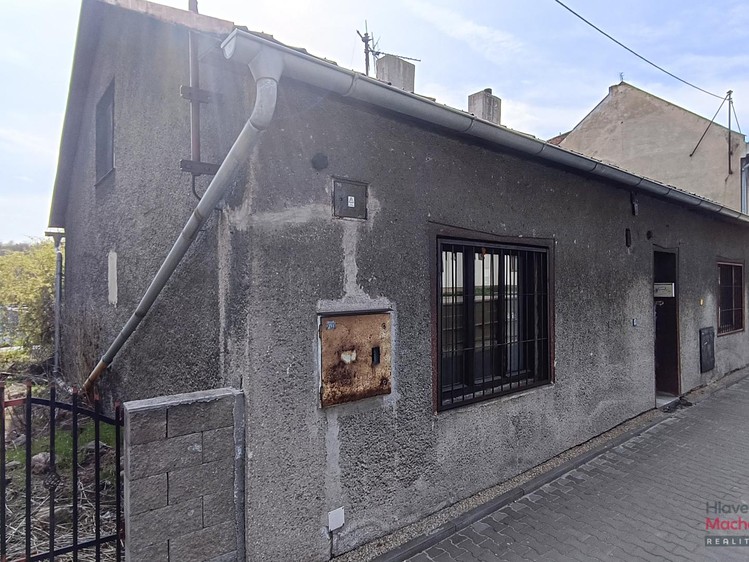 Prodej rodinného domu 130 m², pozemek 779 m² - foto 8