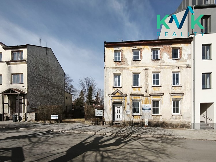 Prodej vícegeneračního domu 210 m², pozemek 235 m² - foto 3