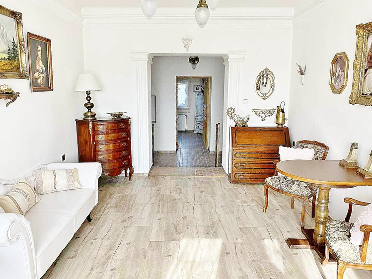 Prodej rodinného domu 200 m², pozemek 686 m² - foto 4
