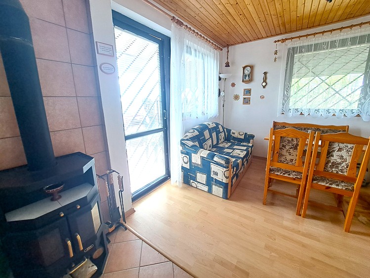 Prodej chaty 65 m², pozemek 460 m² - foto 5