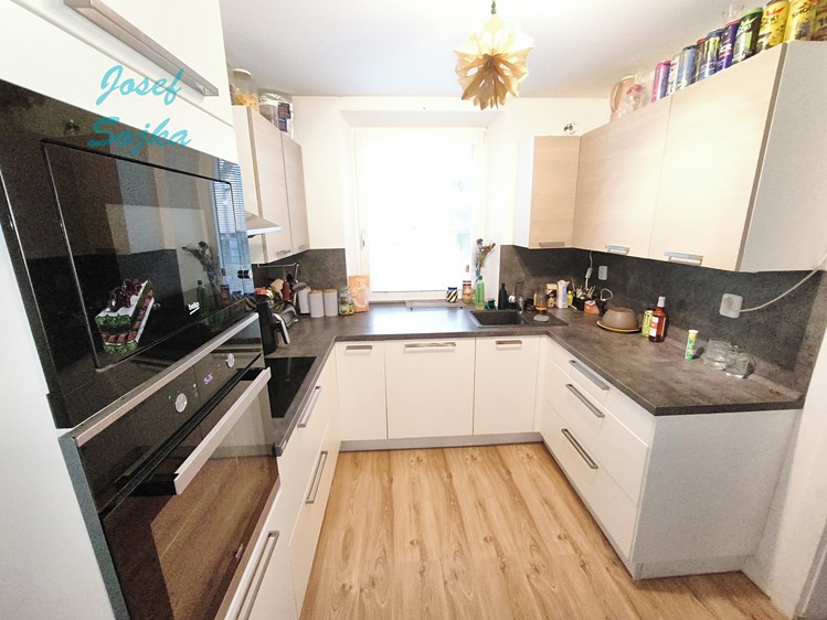 Prodej rodinného domu 65 m², pozemek 184 m² - foto 1