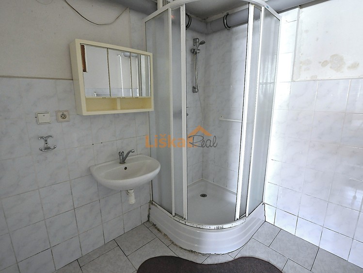 Prodej  rodinného domu 250 m², pozemek 708 m² - foto 8