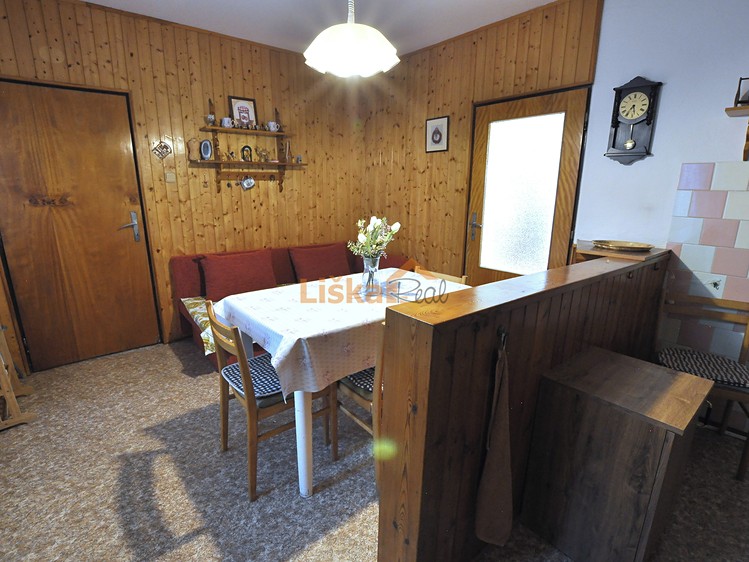 Prodej rodinného domu 142 m², pozemek 132 m² - foto 5