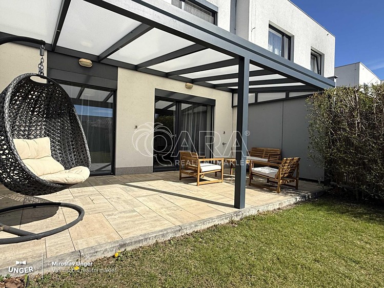 Prodej rodinného domu 112 m², pozemek 236 m² - foto 7