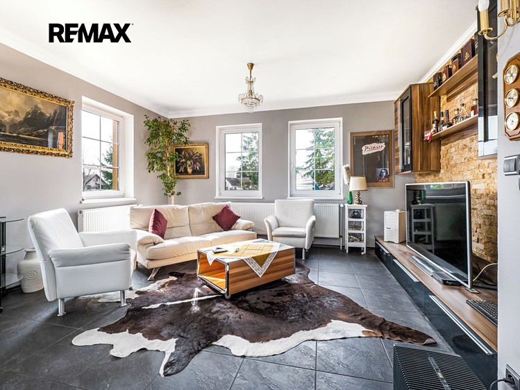 Prodej rodinného domu 320 m², pozemek 3 335 m² - foto 1