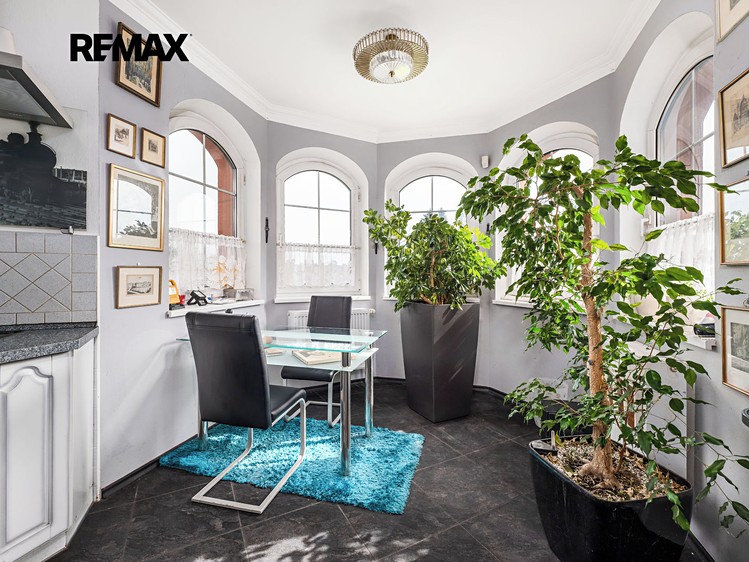Prodej rodinného domu 320 m², pozemek 3 335 m² - foto 5