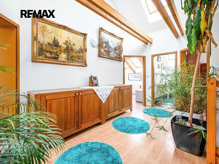 Prodej rodinného domu 320 m², pozemek 3 335 m² - foto 6