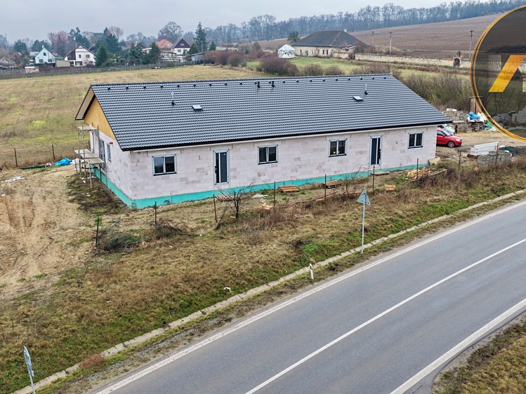Prodej rodinného domu 123 m², pozemek 415 m² - foto 2